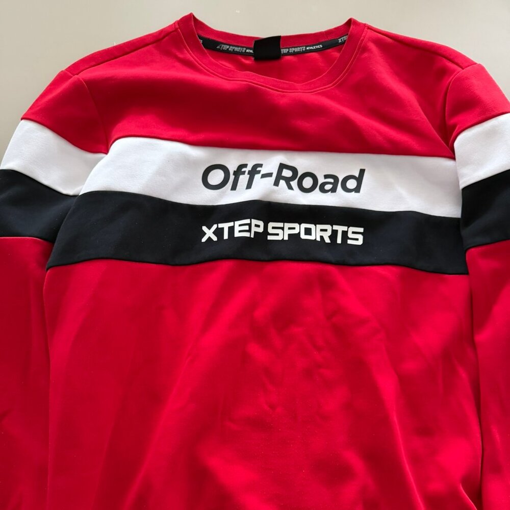 Xtep Sports "Off-Road" Graphic Sweatshirt